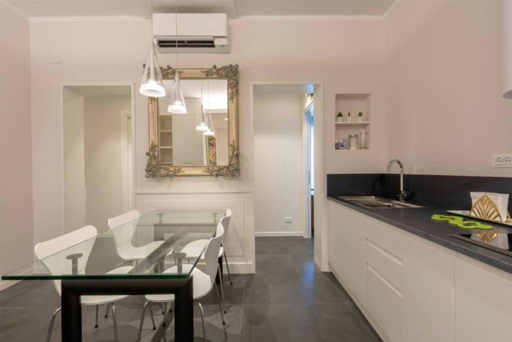 Stylish Four Bedrooms Apartment - Florence Center 외부 사진